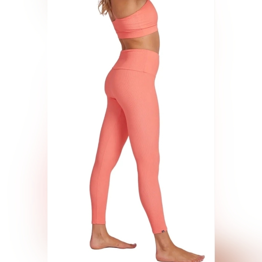 Onzie Women's Rib Midi Peach Punch Ribbed Size XS NWT